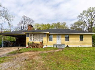 525 Woodward Rd, Midfield, AL 35228