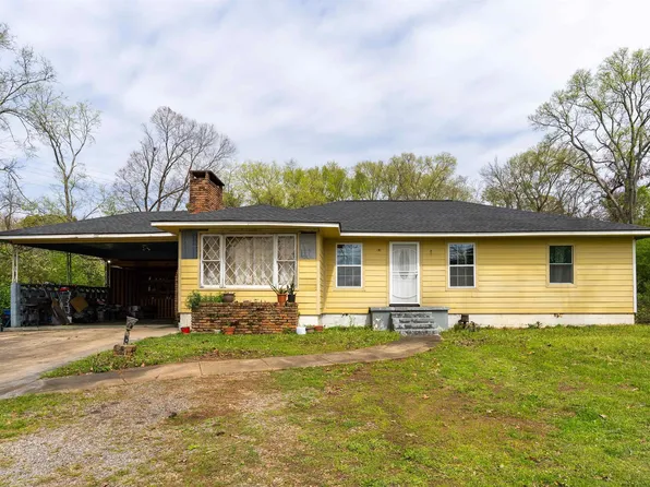 525 Woodward Rd, Midfield, AL 35228