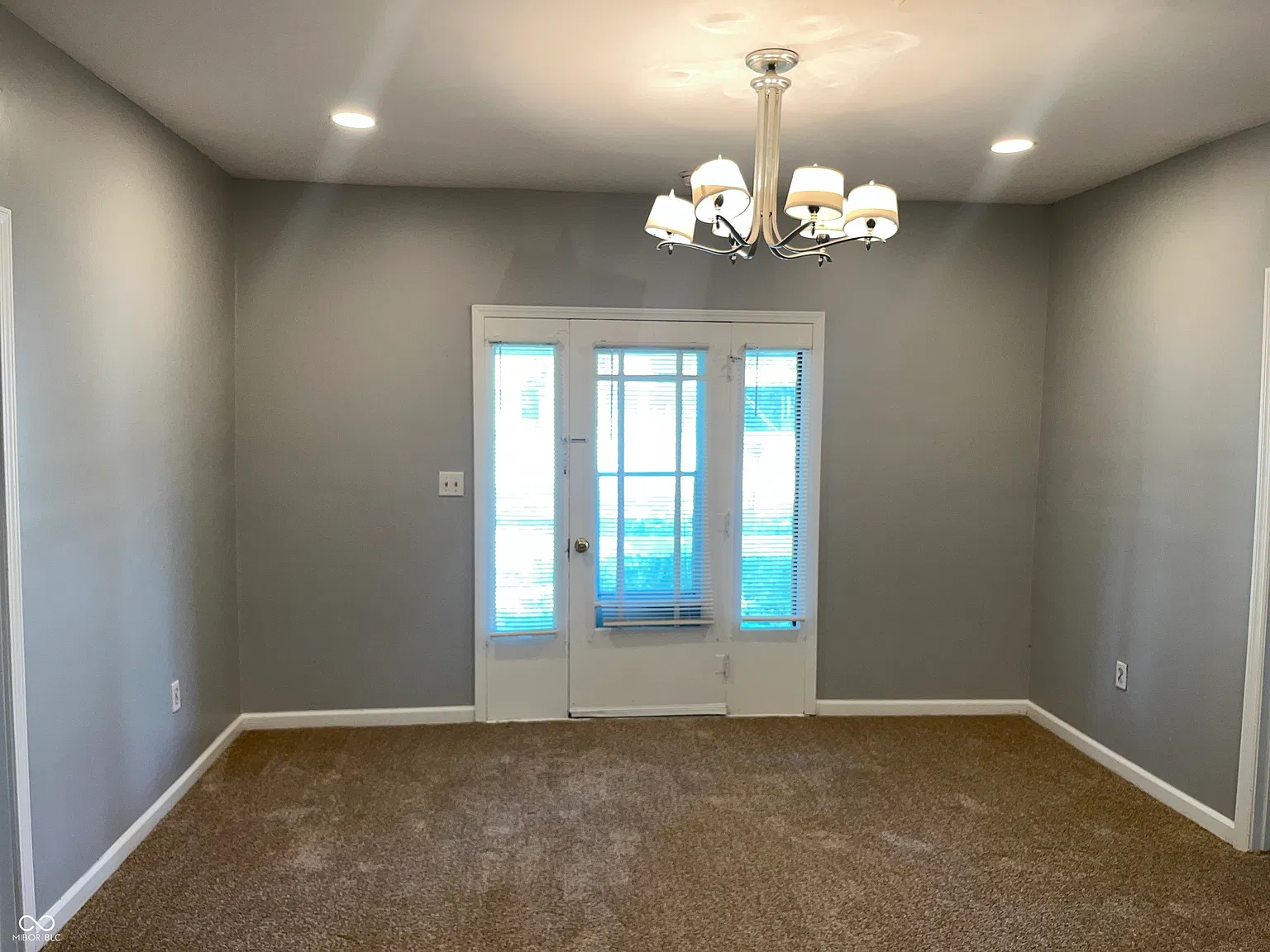 1807 Raible Ave — Photo 4