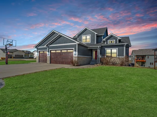 1700 NW Prairie Creek Dr, Grimes, IA 50111