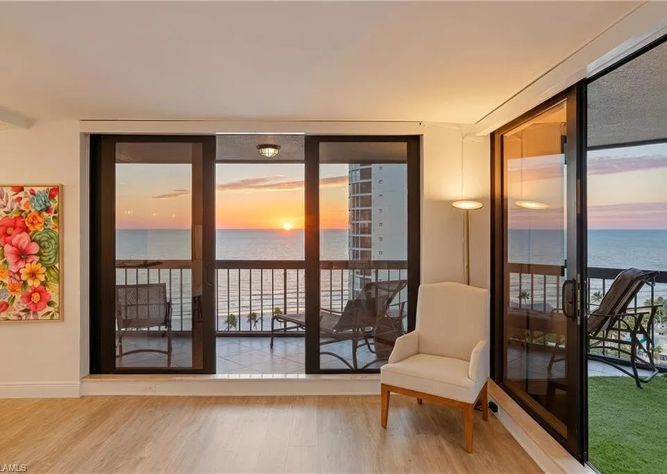 4551 Gulf Shore Blvd N #1500