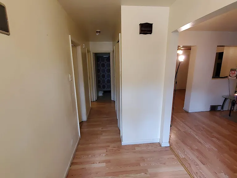 860 Railroad St #1 — Photo 3