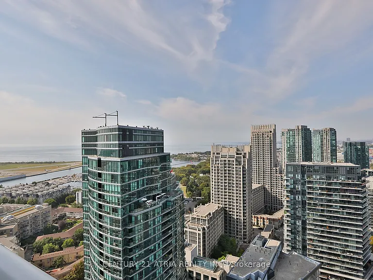 19 Bathurst St #3715 — Photo 20
