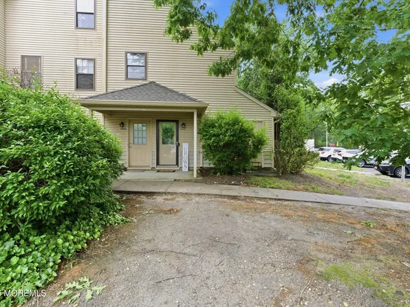 2007 Begonia Court, Jackson, NJ 08527