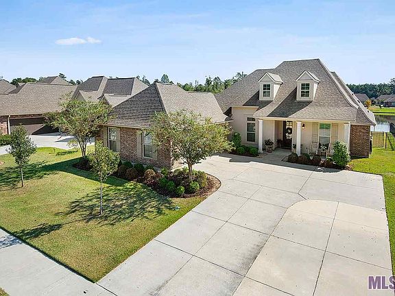 3rd image of 4983 Woodstock Way Dr