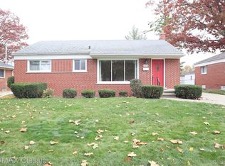 9118 Sioux Ave, Redford, MI 48239