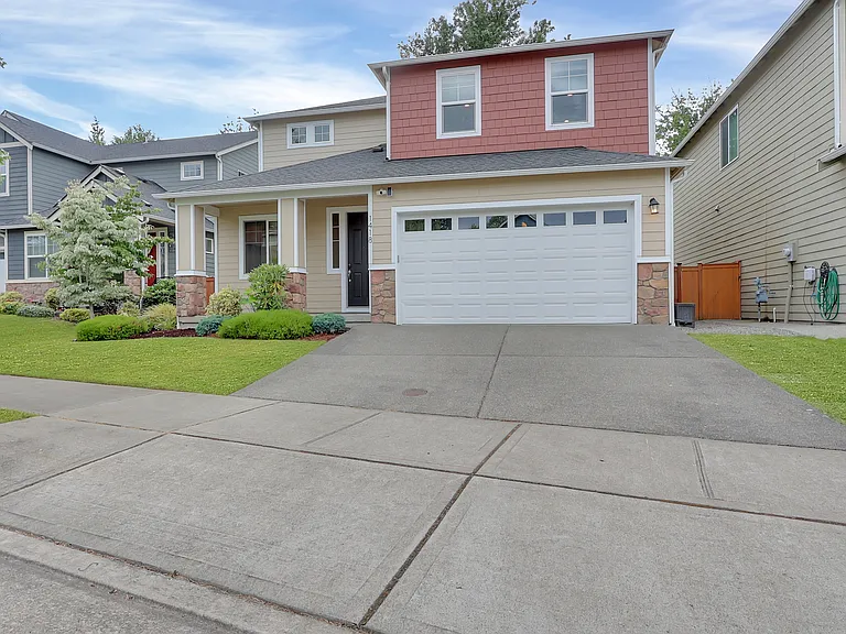 1418 34th St SE — Photo 26