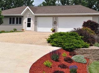 21305 Yale Ave, Shell Rock, IA 50670