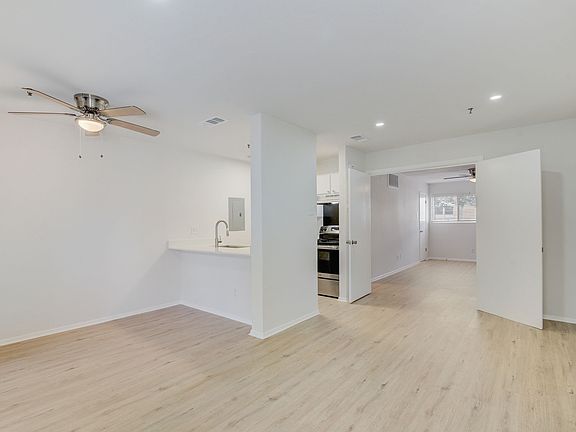 5th image of 2315 Moser Ave