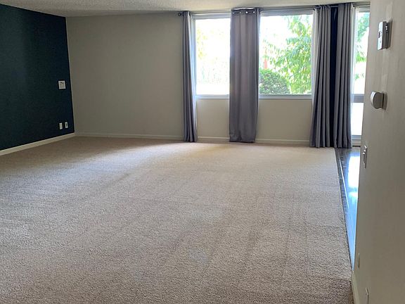 5th image of 5301 Balboa Blvd Unit A5