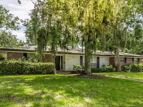 5386 Golf Course Dr, Jacksonville, FL 32277