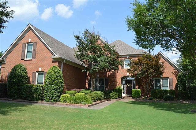 1st image of 1894 Groveway Dr