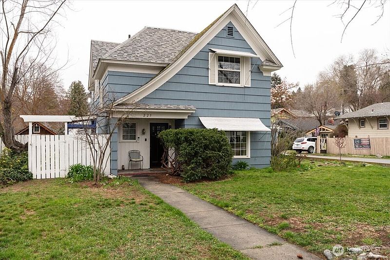 3rd image of 225 S Division Street