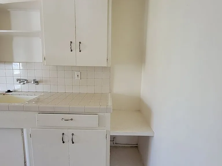 4882 Cape May Ave. — Photo 41
