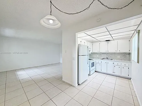 251 SW 134th Way Photo 1
