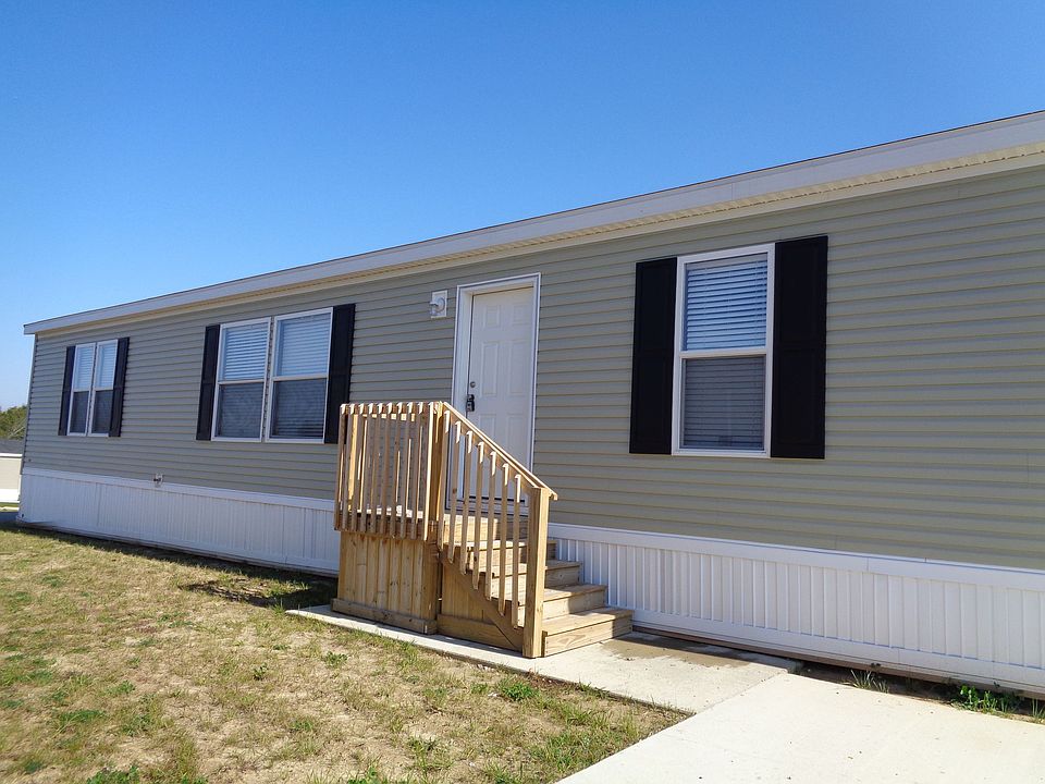 1st image of 2618 Lexington Dr