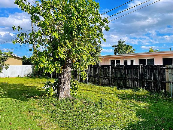 5th image of 10300 SW 50th Ter #2