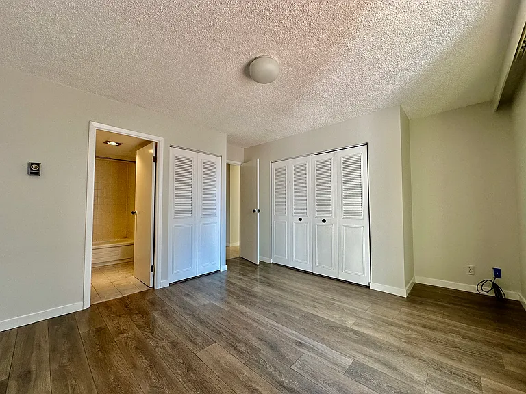 850 Burrard St — Photo 5