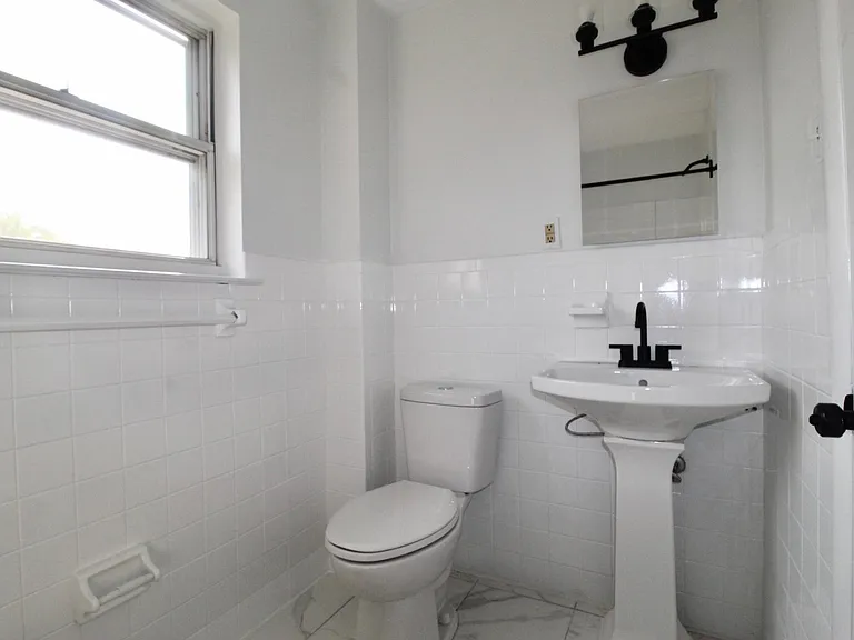 4422 Bloomfield Ave #2 — Photo 5