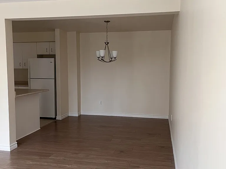 490 Veterans Dr #9 — Photo 4
