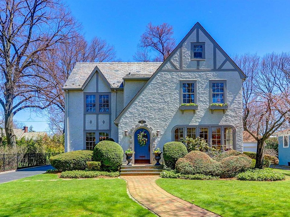 61 Magnolia Ave, Garden City, NY 11530 Zillow