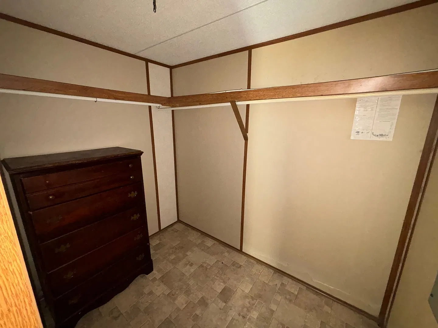 2 Bed 2 Bath in Kinston - Move in Ready — Photo 3