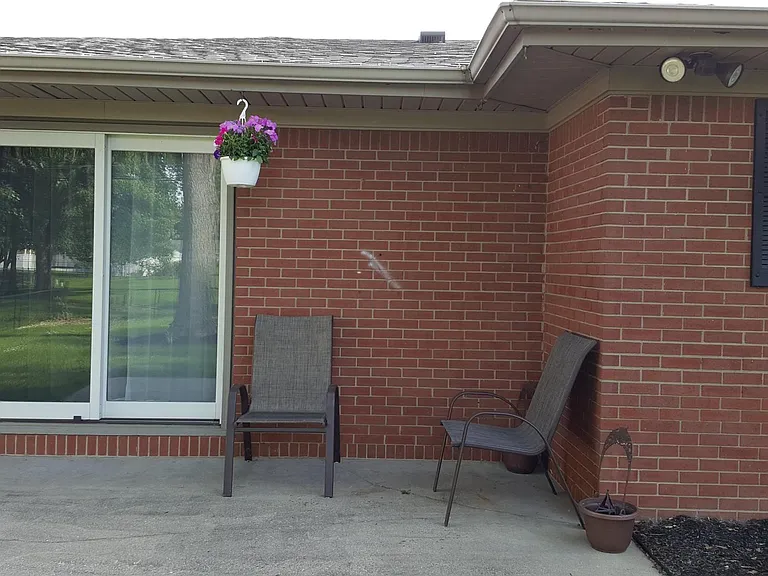 860 Driftwood Ave — Photo 14