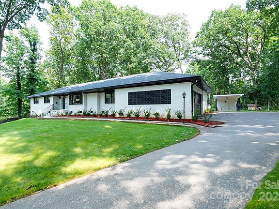 2nd image of 4600 Easthaven Dr