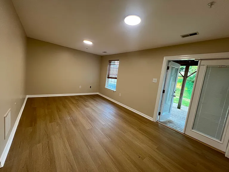 2495 Deerfield Ln — Photo 11