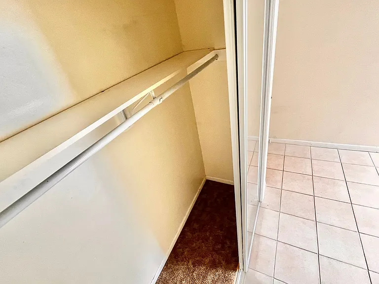 1800 Jefferson Park Ave — Photo 22