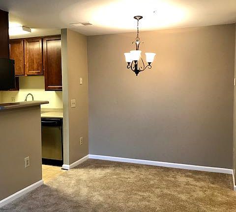 4th image of 43 White Pine Cir APT 102