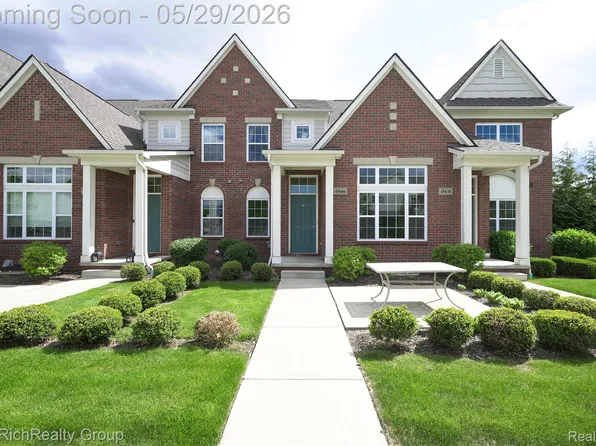 45646 Aragon Ln, Canton, MI 48187