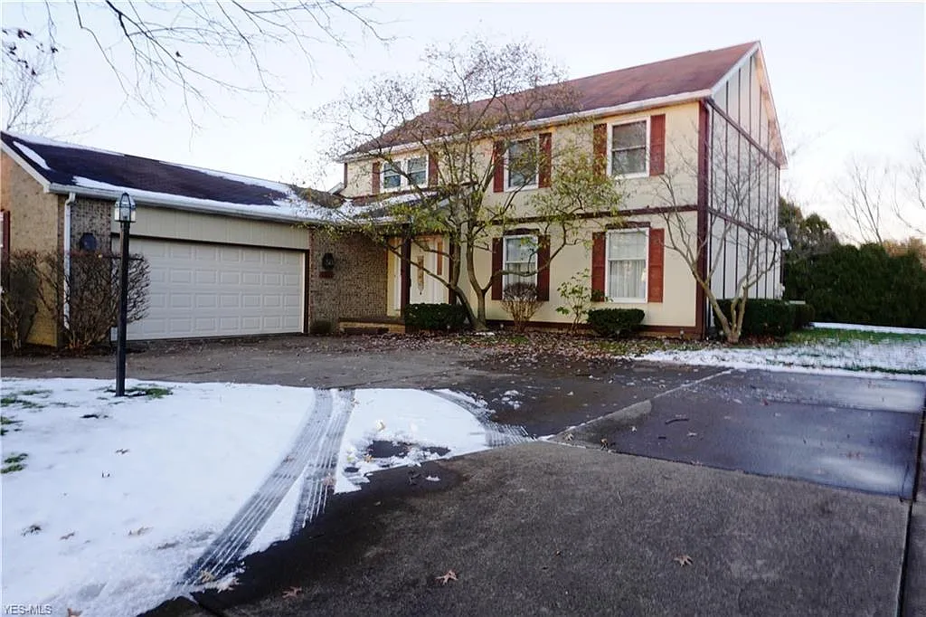 5200 Parkhaven Ave NE photo 1
