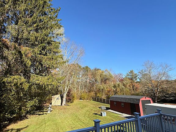 4th image of 194 Birge Park Road