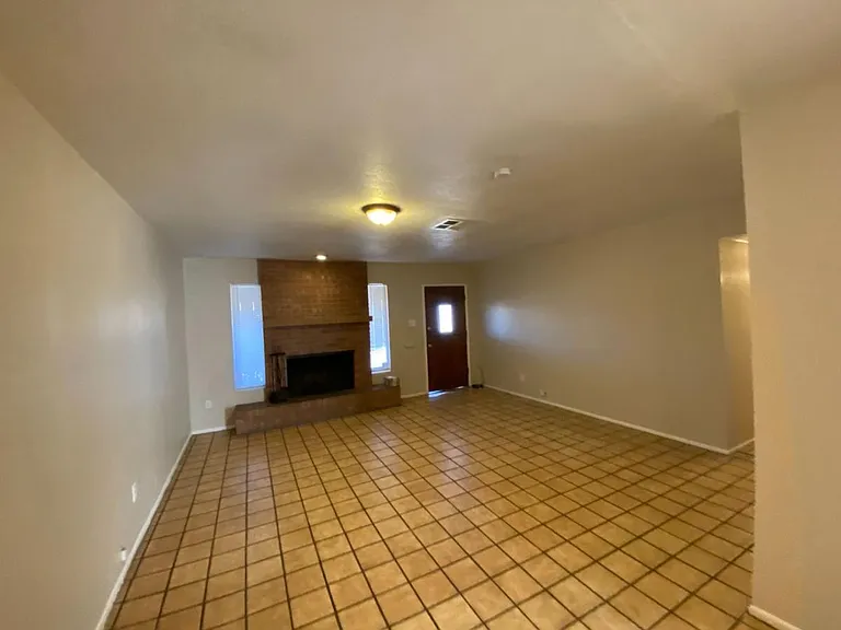 4251 W Keim Dr — Photo 6