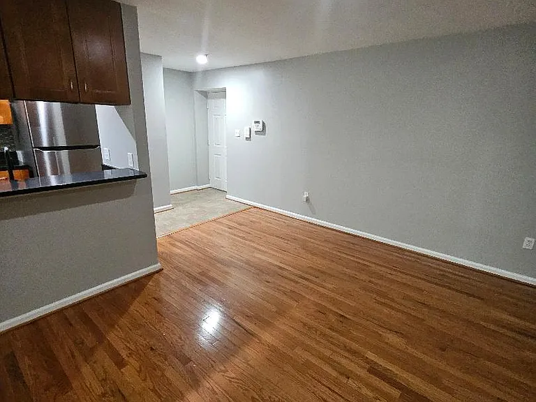 9811 Lake Pointe Ct #203 — Photo 11