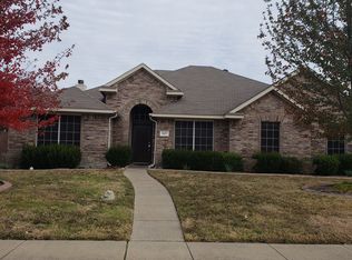 207 Sandy Way, Red Oak, TX 75154