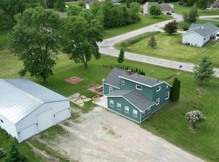 1905 Siesta Ln, Green Bay, WI 54313