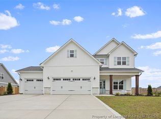 5359 Mountain Run Dr, Hope Mills, NC 28348