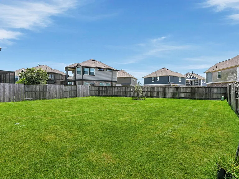 10055 Napier Dr — Photo 21