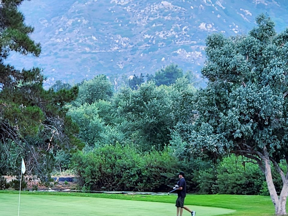 Enjoy golf right out your back door.