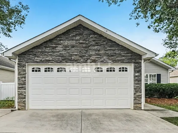 124 Tudor Downs Rd, Winston Salem, NC 27103
