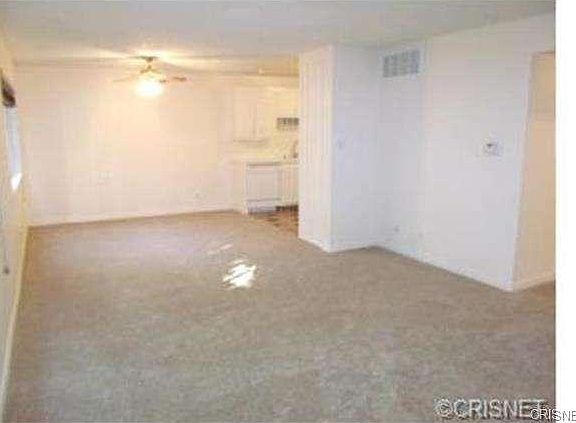 3rd image of 18619 Collins St APT F3