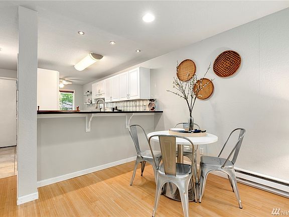 4th image of 170 Newport Way NW #D36