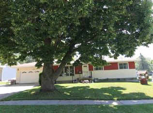 1003 17th Ave, Coralville, IA 52241