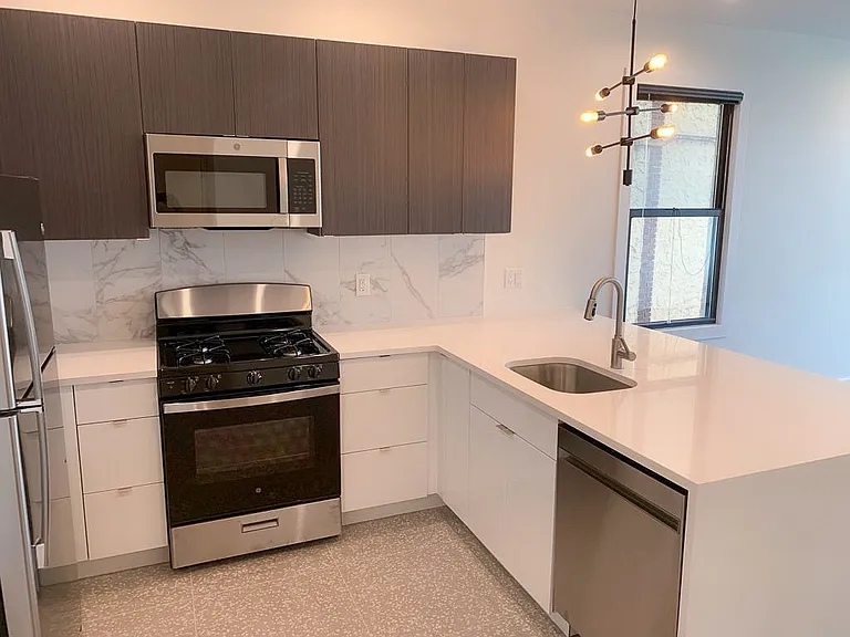PLACE 104 — Photo 1