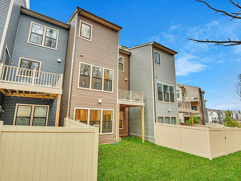 3344 Watershed Blvd — Photo 24