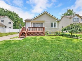 3296 Troy Dr, Troy, MI 48083