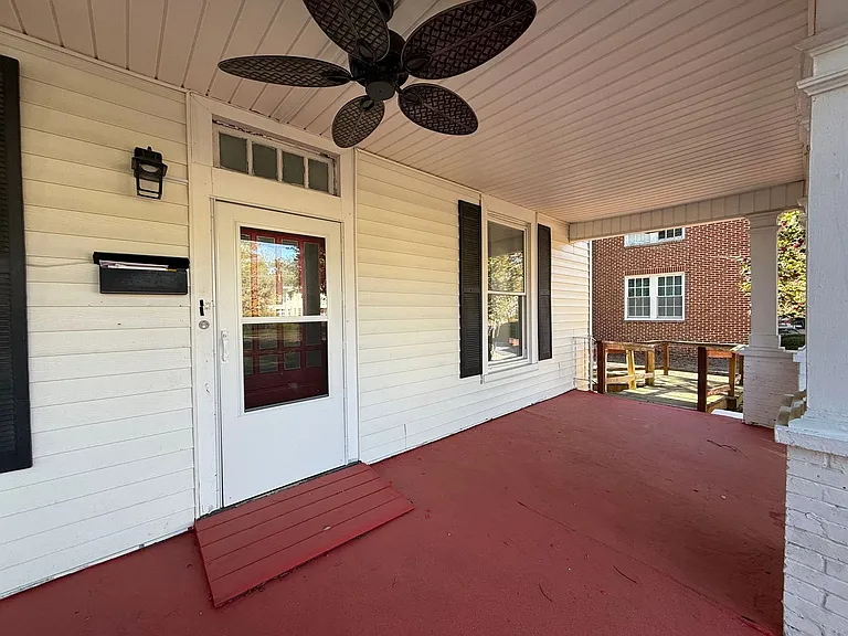 1205 Nash St NW — Photo 3