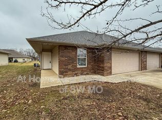 1171 N Northwood Ave, Republic, MO 65738